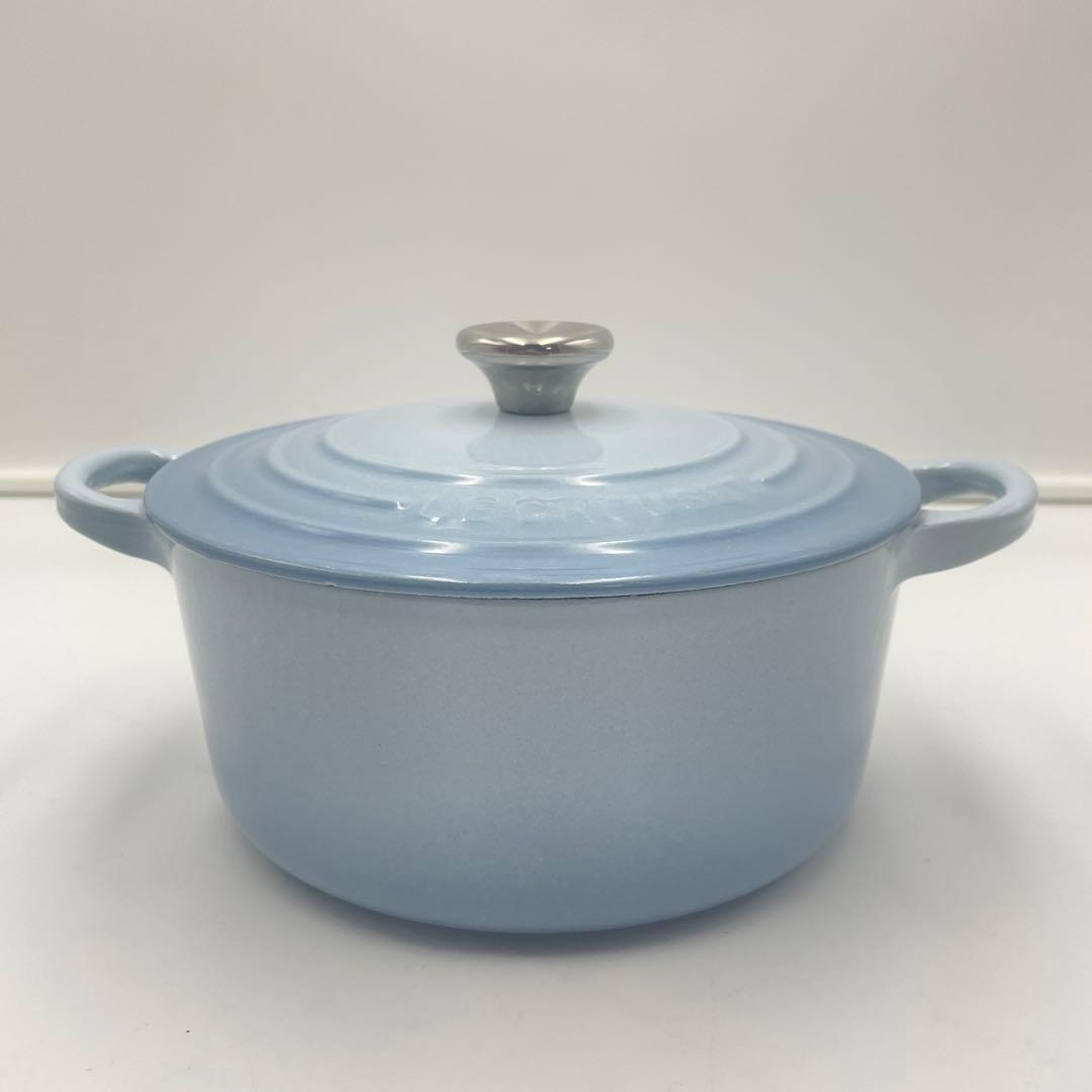 美品　ル・クルーゼ シグニチャー ココット・ロンド 18cm コースタルブルー
