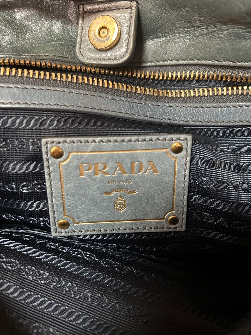 最終値下げ！！PRADA ブルーグレー レザーバッグ