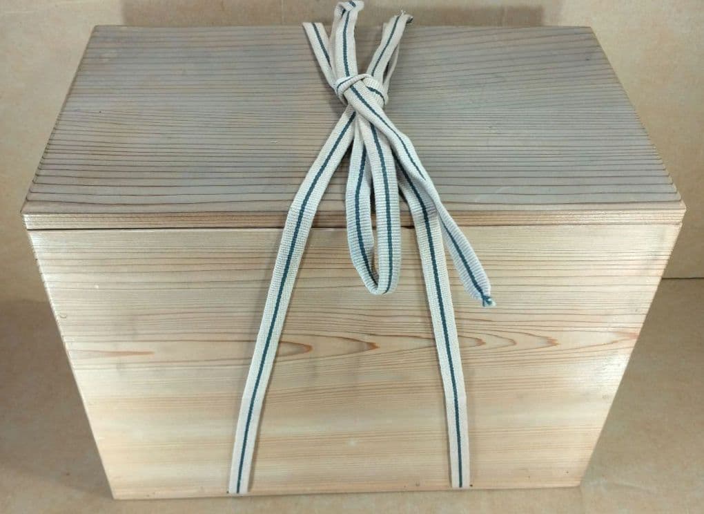 【本物保証】金城次郎 壷屋焼 抱瓶(海老魚紋) 共箱 栞 ｗ25.3㎝ 人間国宝