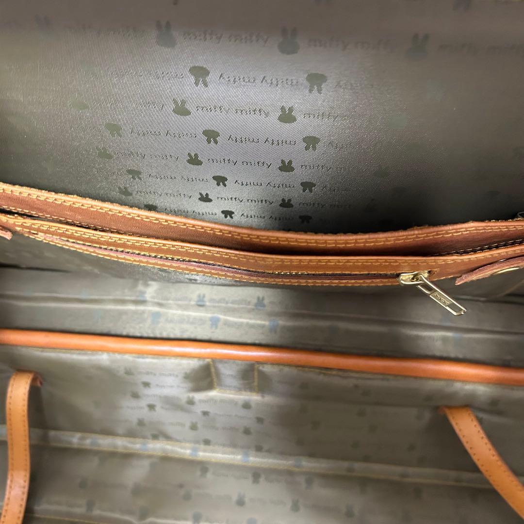 希少■ ミッフィー　リーブス　トランクケース　牛革