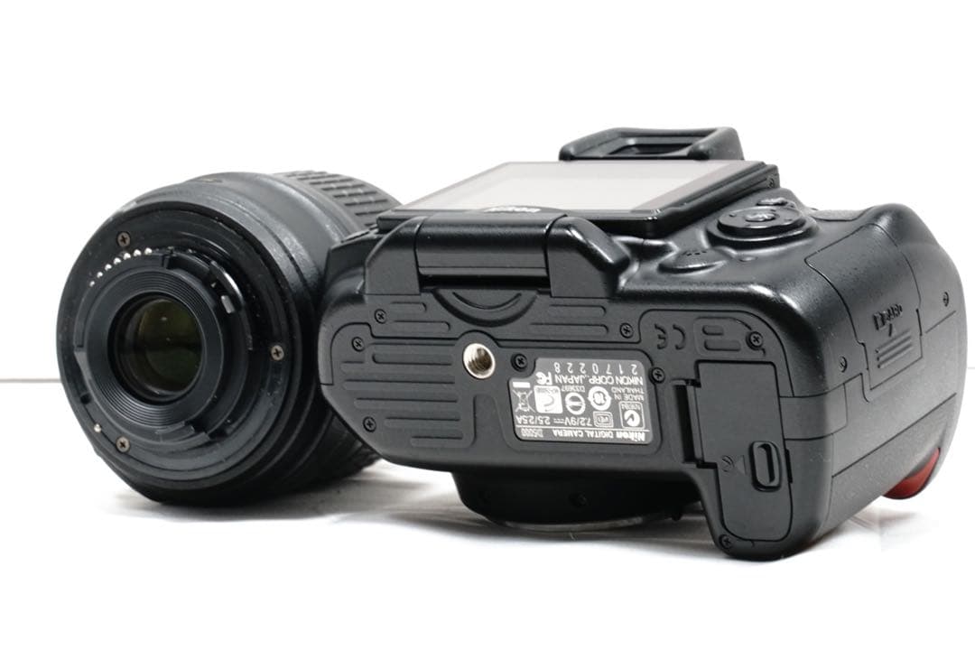 【美品】Nikon D5000 完動品 一眼レフ スマホ転送 手ぶれ補正