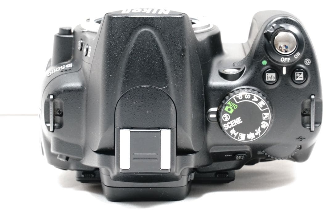 【美品】Nikon D5000 完動品 一眼レフ スマホ転送 手ぶれ補正