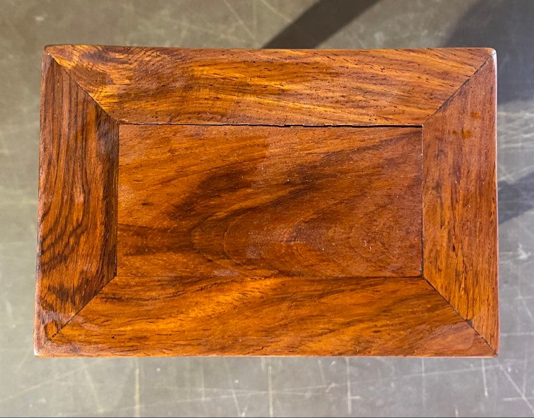 中国アンティーク　透かし彫り 飾り台・花台・香台　全高17cm ヴィンテージレア