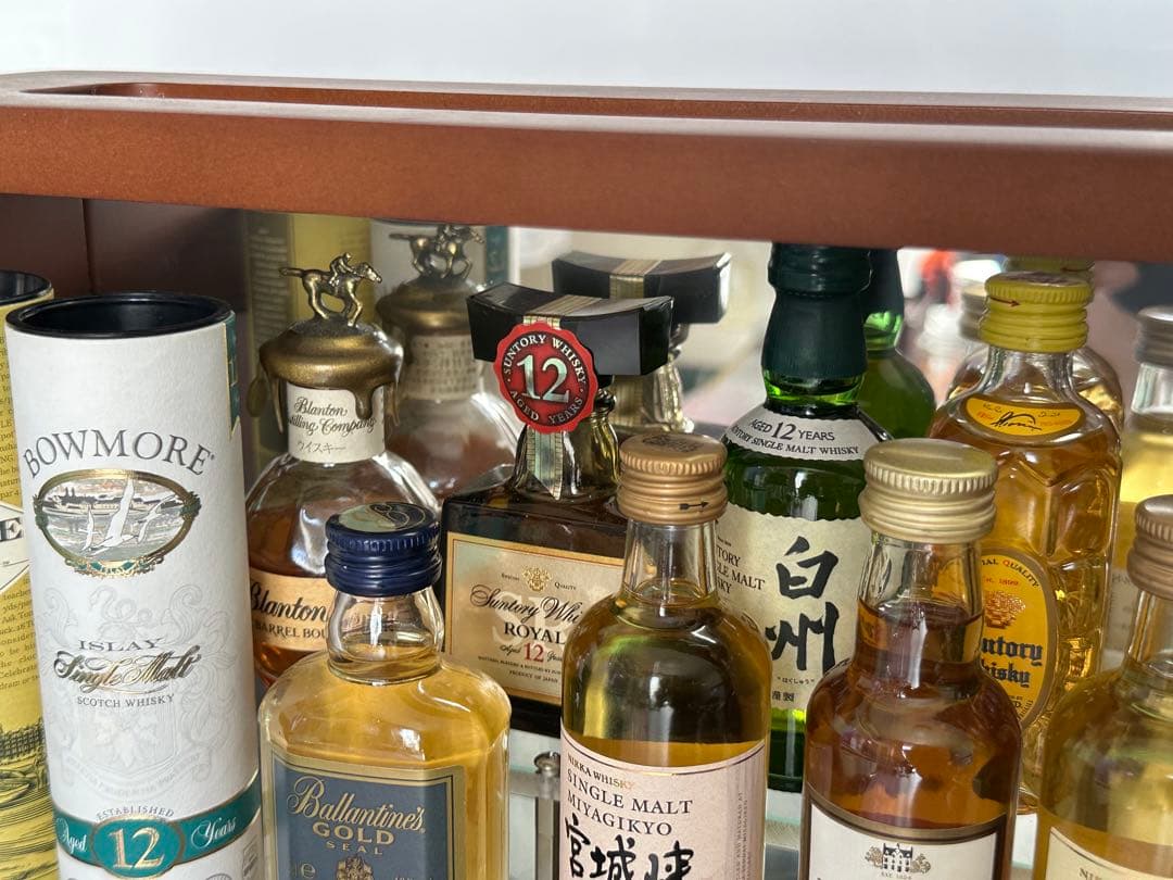 ウイスキーコレクション 43本 ガラスケース付き