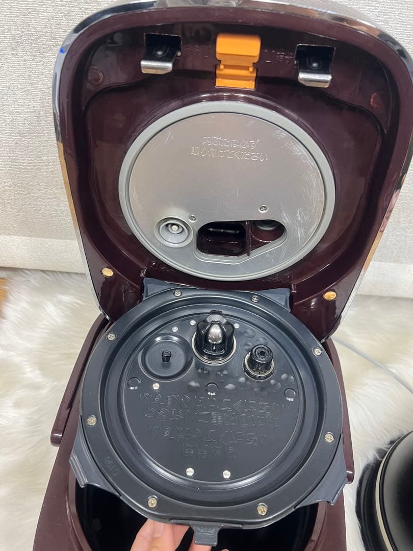 炊飯器 NP-YT10 ワインレッド