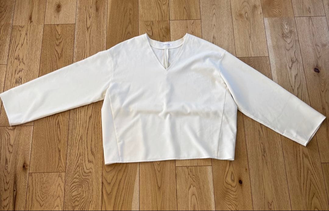 LOUNGEDRESS(ラウンジドレス) ダブルクロスVブラウス　オフホワイト