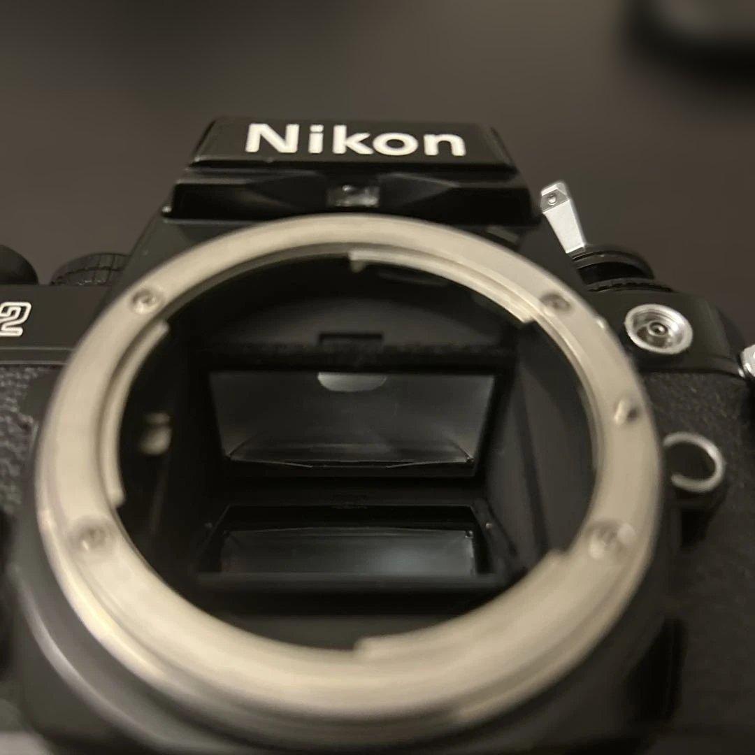Nikon FE2 黒