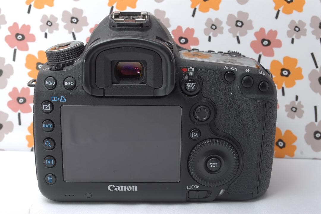 ❤Canon EOS 5D MarkⅢ❤カメラバッグ付き❤美品❤ショット数少ない