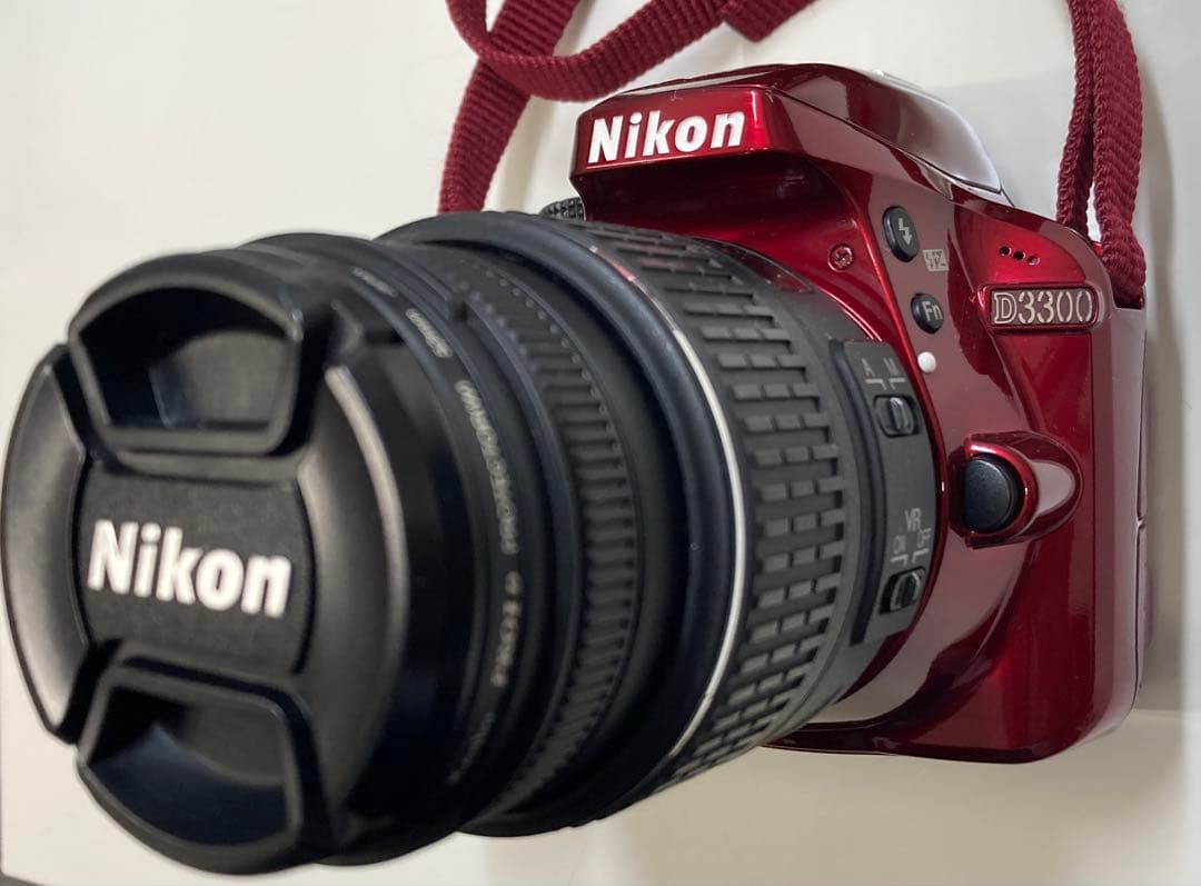 【Nikon】ニコン D3300 ダブルズームキット 赤 デジタル一眼レフカメラ