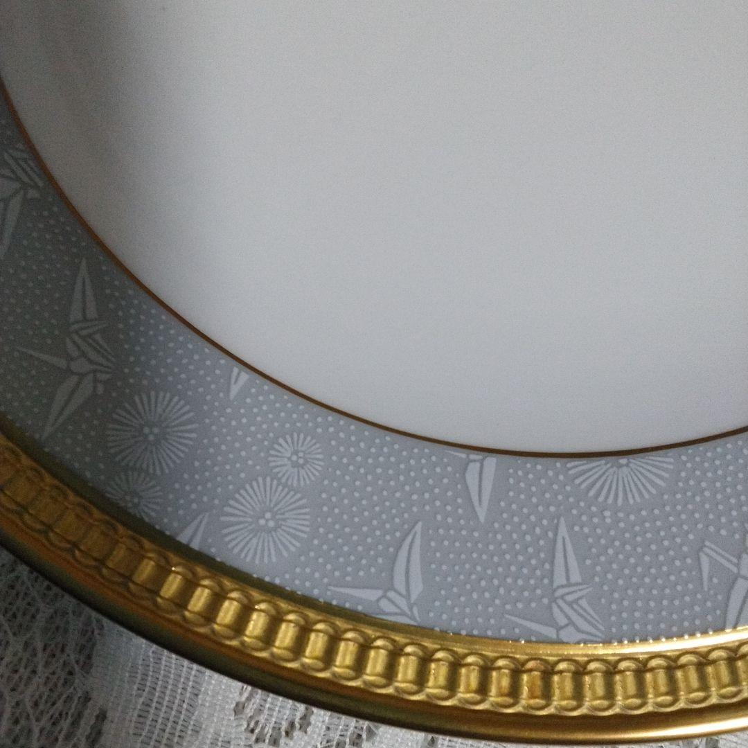 大倉陶園　天皇御用達　菊と折り鶴　エンボス皿　2枚