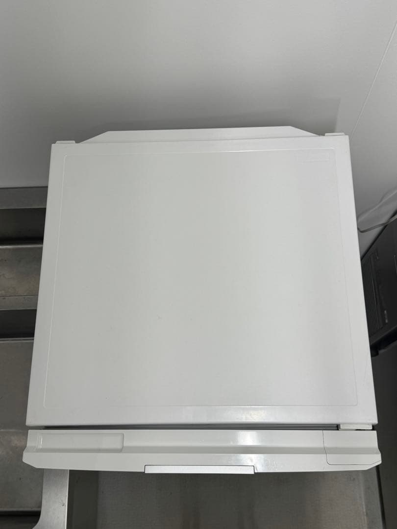 【送料込み】三菱ノンフロン冷凍庫 121L MF-U12N-W 2010年製