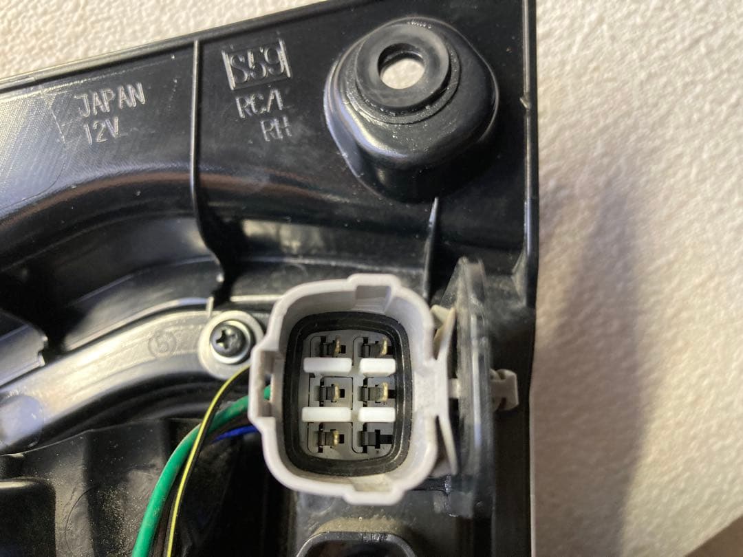 ワゴンR(MH55S) 右テールランプ