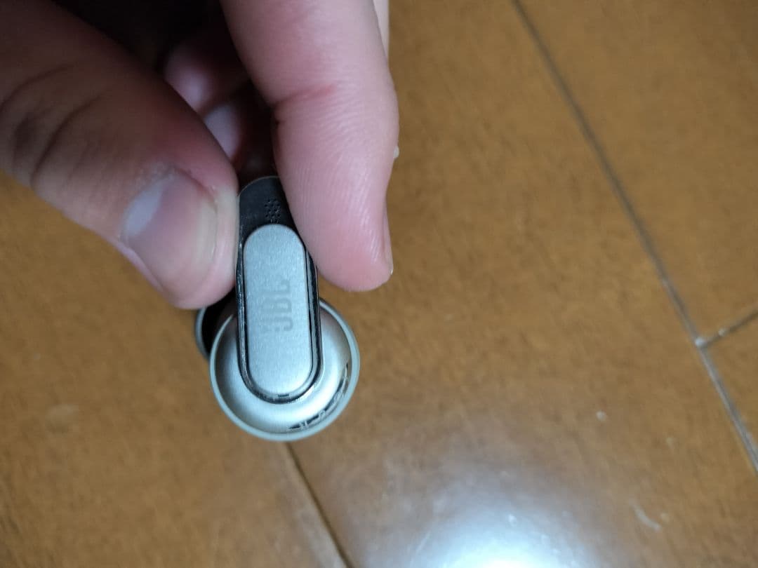 ワイヤレスイヤホン　JBL tour pro 2　 動作確認済み