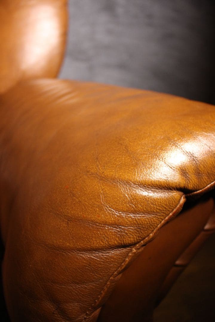 首都圏送無料〜LEATHER WORLD 本革張り シングルソファ　ヴィンテージ
