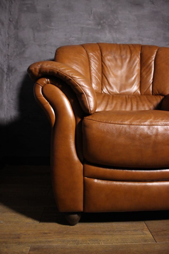 首都圏送無料〜LEATHER WORLD 本革張り シングルソファ　ヴィンテージ