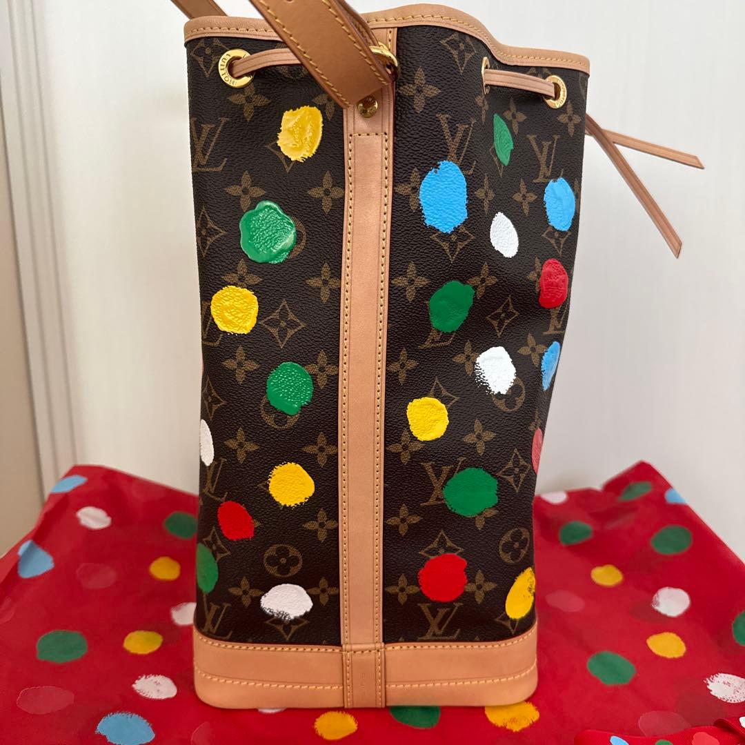 ルイヴィトン✖️草間彌生　ノエ　ショルダーバック
