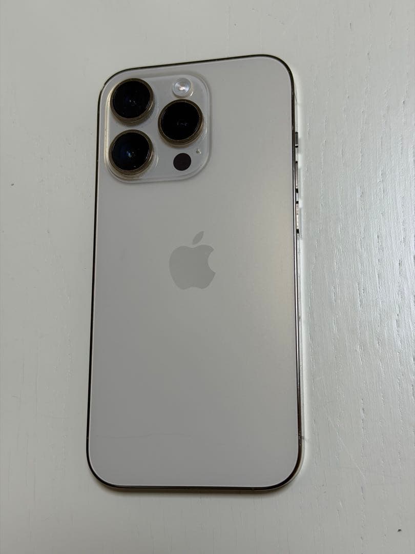 Apple iPhone 14 Pro ゴールド