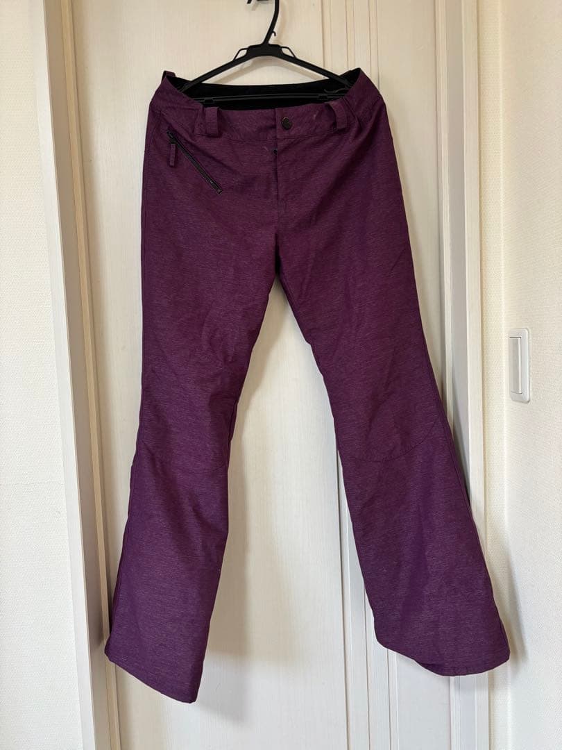 スノボウェア　nikita volcom