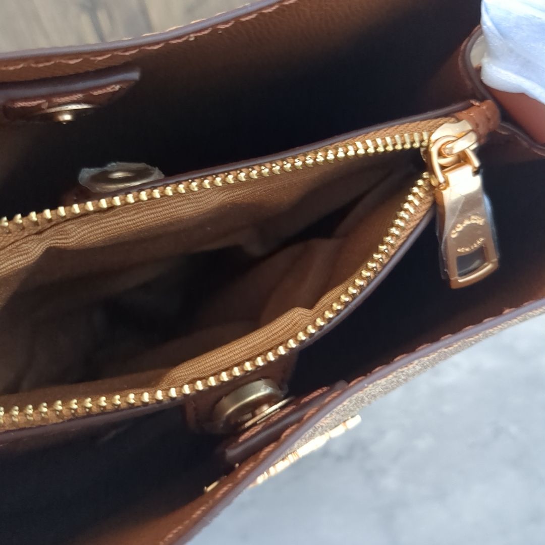 【新品】COACH　スモール タウン バケット バッグ シグネチャー キャンバス