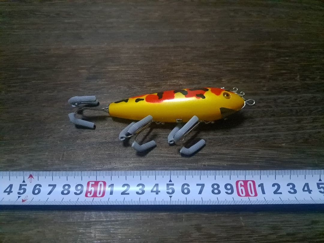 道楽　DOWLUCK 　ドウラク　ドライビングミノー　錦鯉　昭和三色