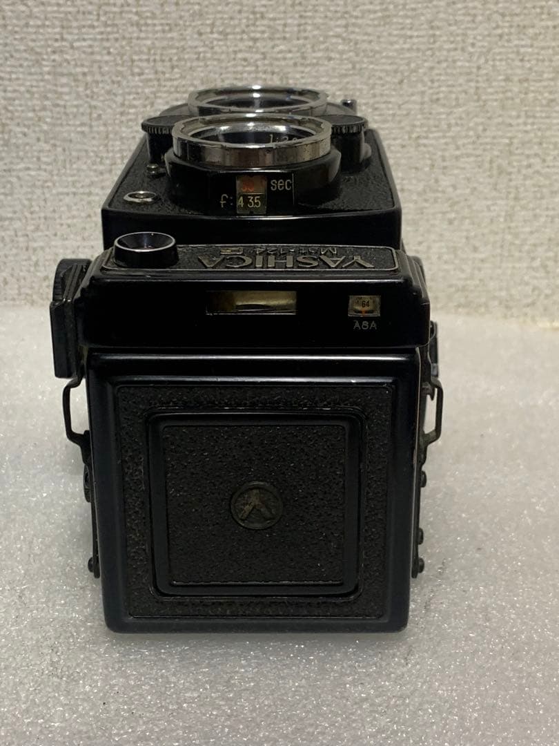 フィルムカメラ YASHICA mat 124G