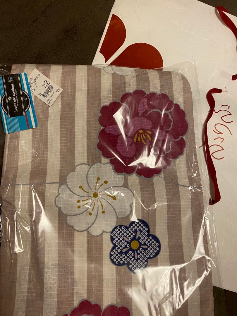 新品未使用 ふりふ 浴衣単品「ストライプぼたん」