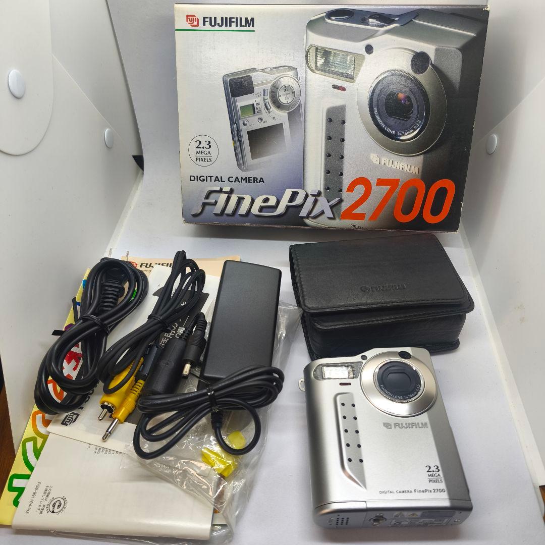 フジフィルム　Finepix 2700　デジカメ