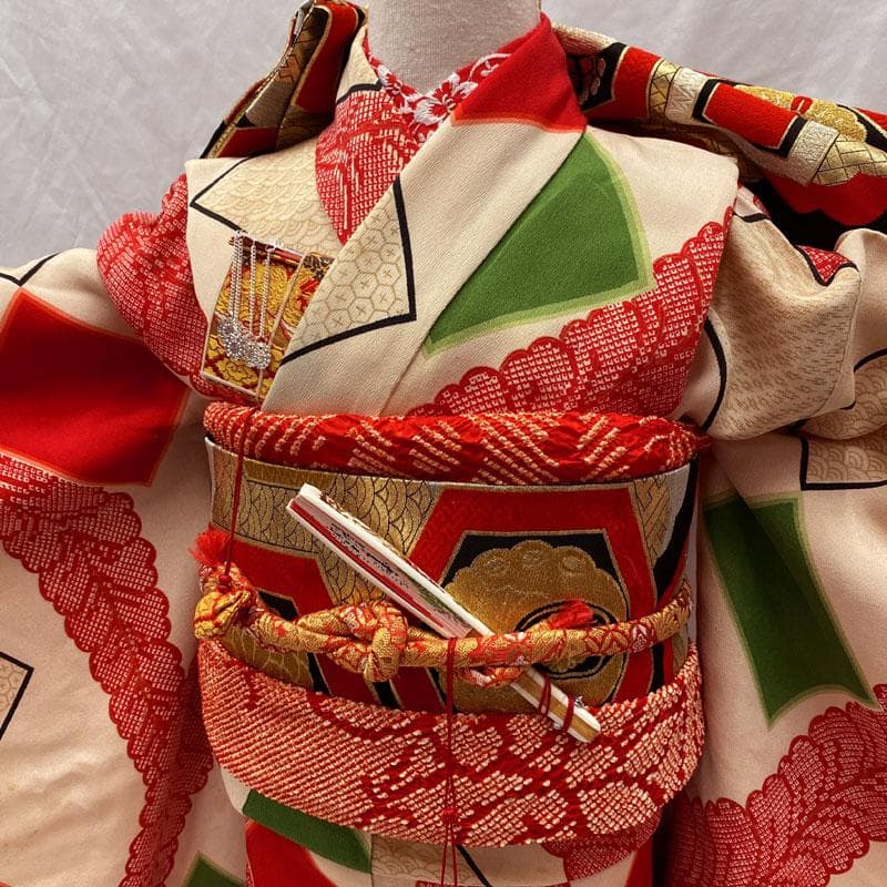 510ag49◎七五三 七歳 女児 アンティーク着物&丸帯 総柄 薄香色◎