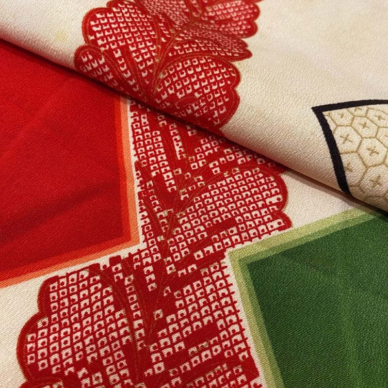 510ag49◎七五三 七歳 女児 アンティーク着物&丸帯 総柄 薄香色◎