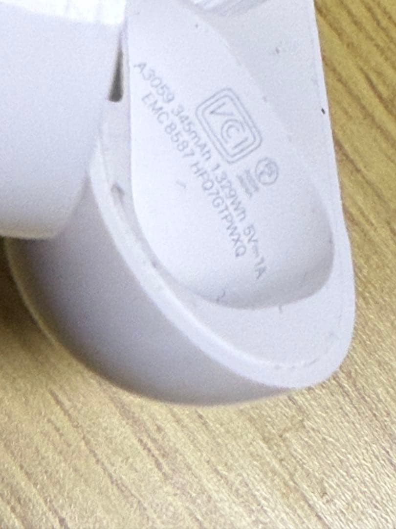 Apple Airpods 第4世代　ノイズキャンセリング付　USB-C