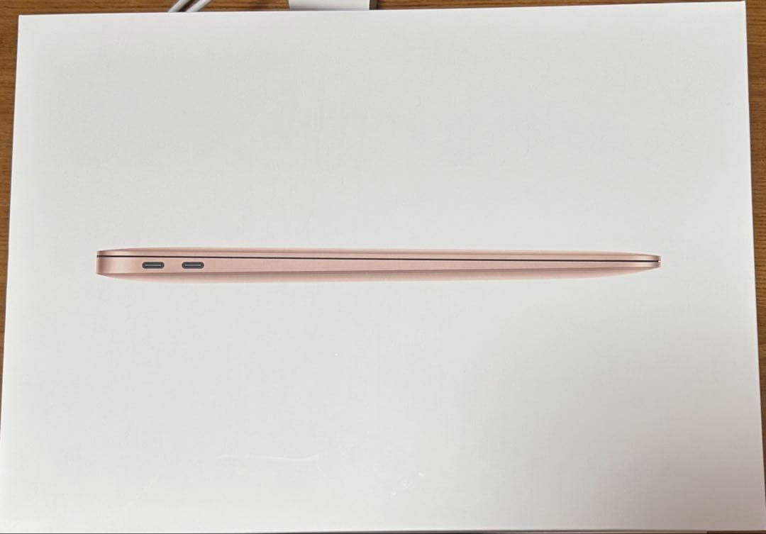 【極美品】MacBook Air 2020 / 16GB / 256GB