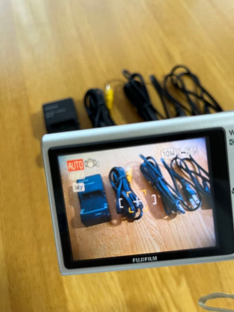 FUJIFILM FINEPIX Z コンパクトデジタルカメラ　ファインピクス