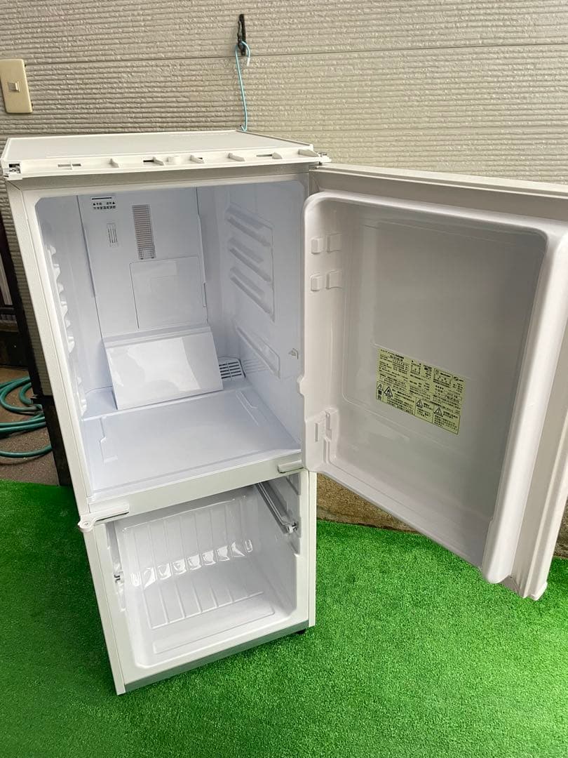 595分解洗浄済み✨ シャープ 左右付け替え可能2ドア冷蔵庫 ホワイトインテリア