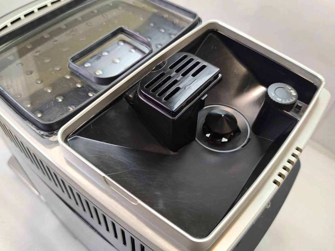 デロンギ　コンパクト2全自動コーヒーマシン　マグニフィカS　ECAM22110