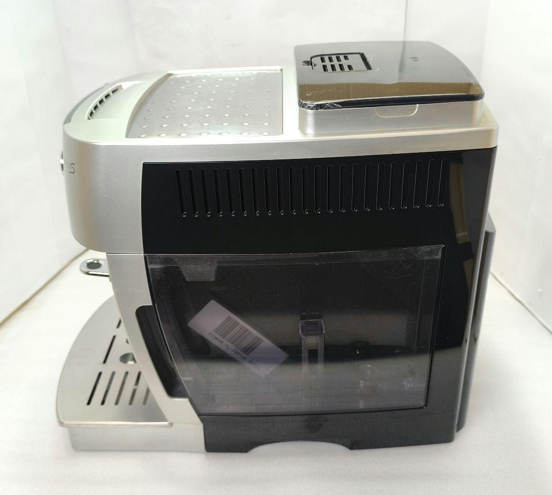 デロンギ　コンパクト2全自動コーヒーマシン　マグニフィカS　ECAM22110