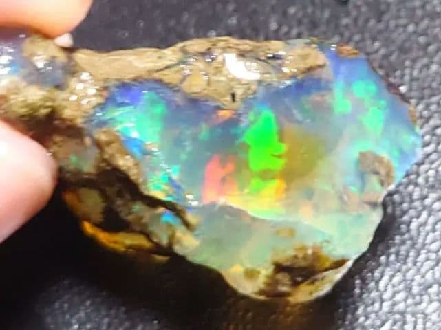 【30CT】エチオピア　プレシャス　オパール　原石　透明　青　鉱物標本　ウェロ産