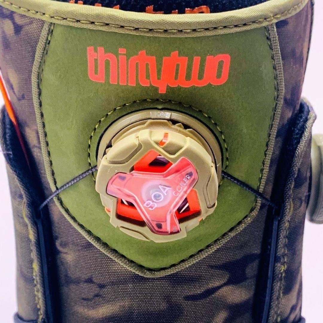 【美品】THIRTYTWO LASHED DOUBLE BOA スノボ ブーツ