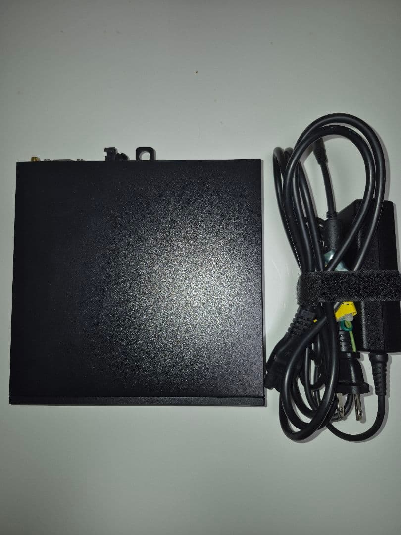 DELL OptiPlex 3070 Micro 9th Core i5　8GB