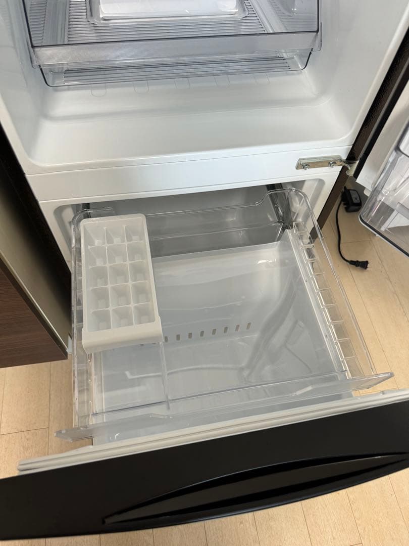 東芝 冷凍冷蔵庫 153L GR-U15BS（K）ブラック 右開きタイプ