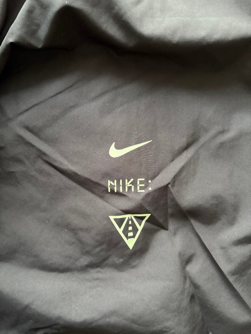 Nike XL ブラック ウィンドブレーカー