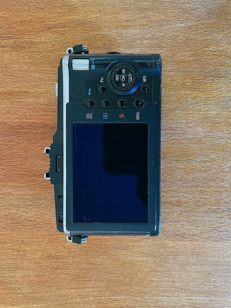 OLYMPUS PEN E-P2 ボディ