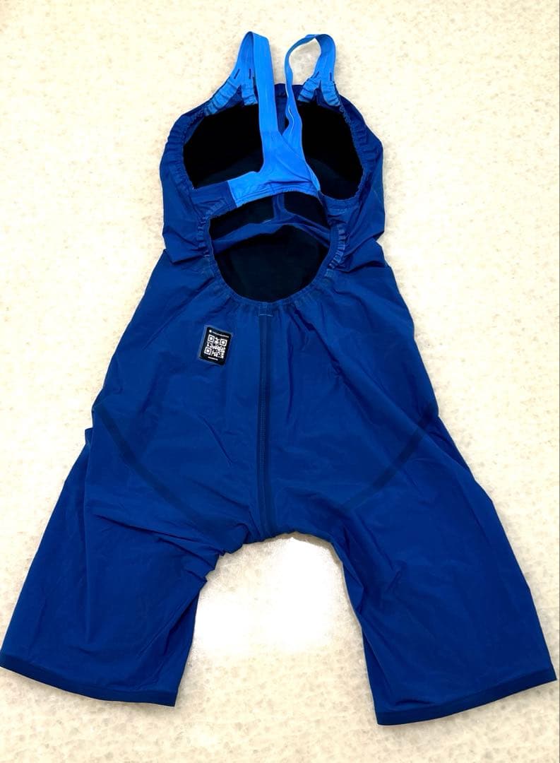 アリーナ　高速水着　競泳水着　アクアフォースストーム　MF L