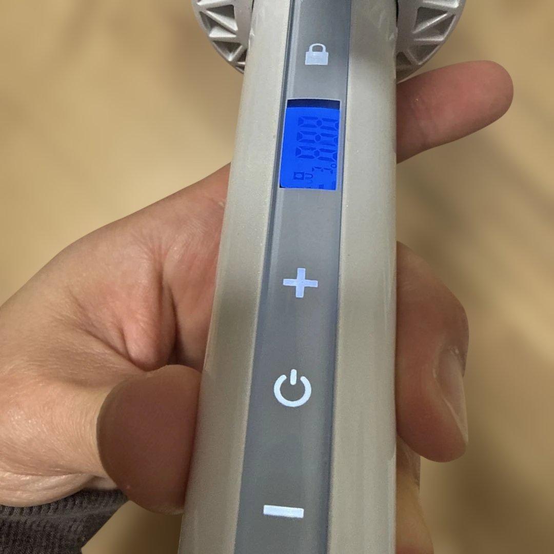 美品KINUJO カールヘアアイロン ホワイト　絹女　コテ　32ミリ