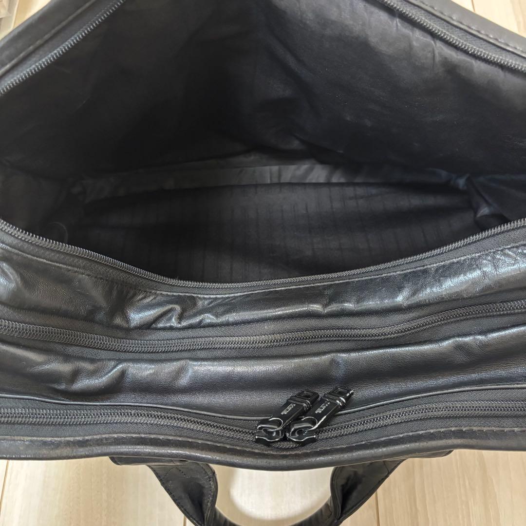 TUMIバッグ エクスパンダブル・オーガナイザー　96141 レザー　本革