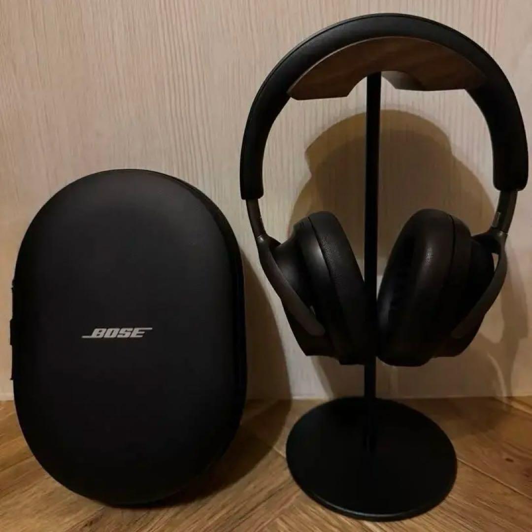 ボーズ QuietComfort Ultra Headphones スタンド付き
