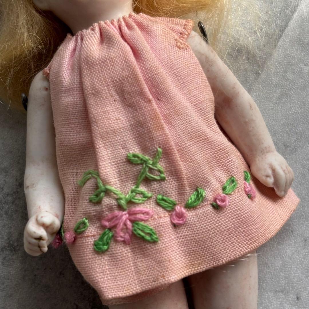 アンティーク ピンクのリボンの女の子 オールビスクドール ミニョネット