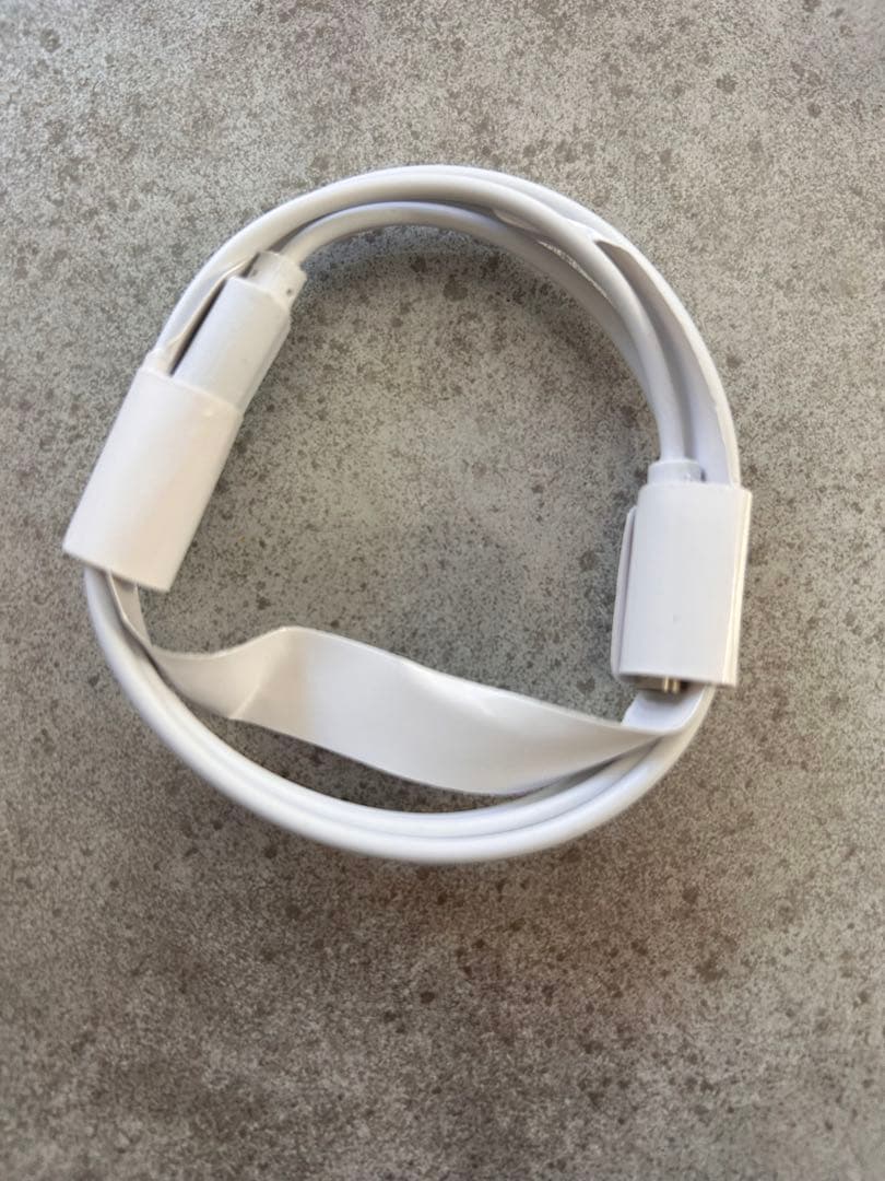 AirPods 第4世代 本体 ホワイト 充電ケース付き