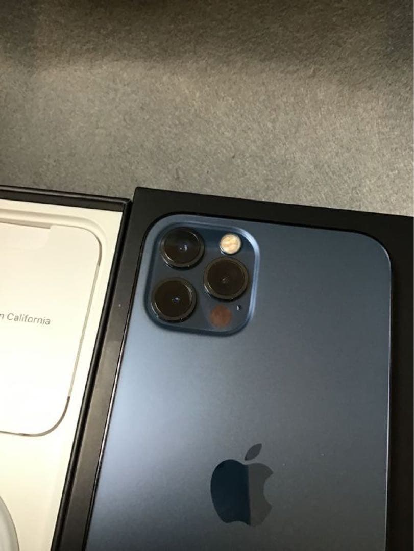 超美品　国内版　SIMフリー　iPhone12 Pro 128G