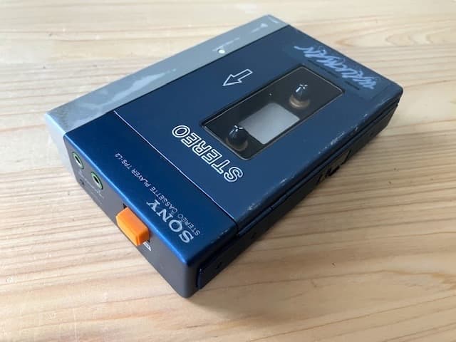 超希少品 高音質 整備済完全動作品 SONY TPS-L2 新品のヘッドホン付き