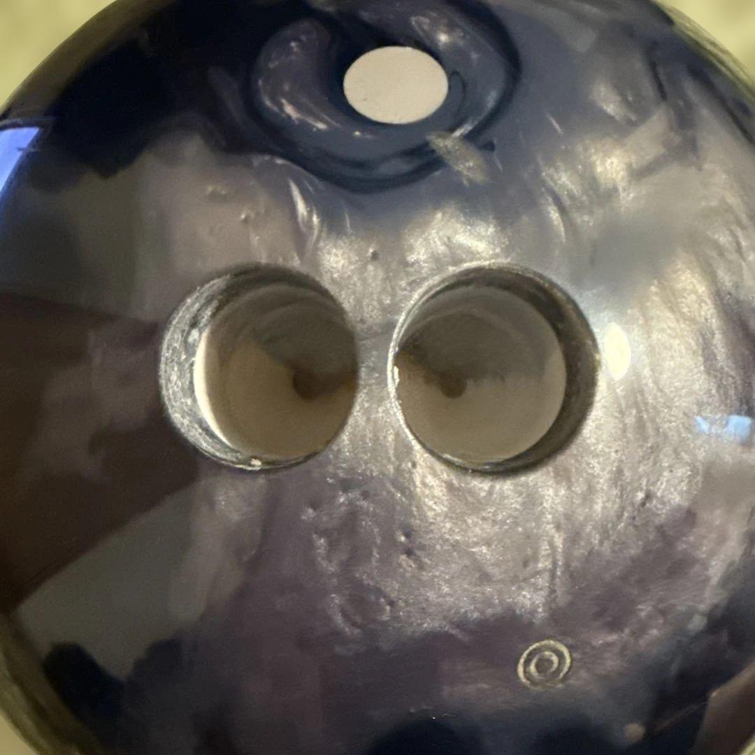 ハニーバジャーリニューアル　ボウリングボール パープル系